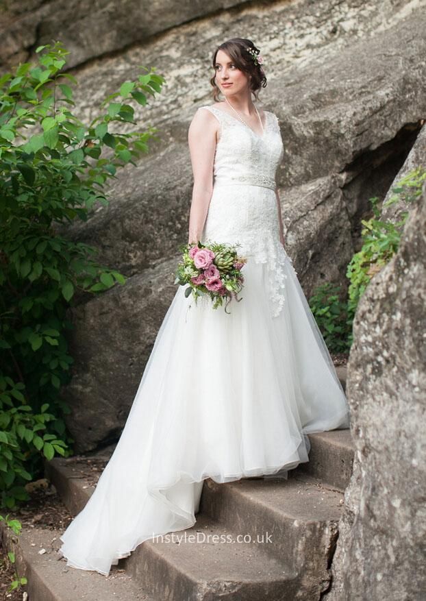  photo illusion-v-neck-sleeveless-open-back-lace-applique-tulle-wedding-dress-1_zpsdwsiirmk.jpg