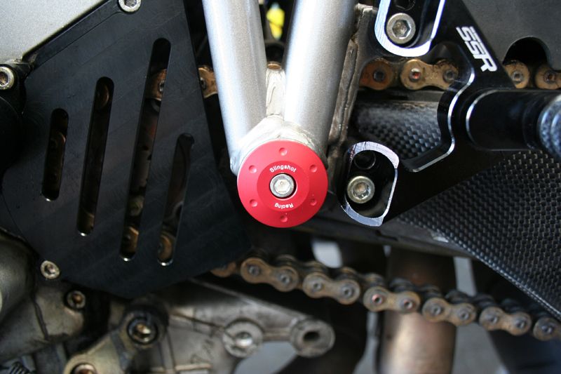 DucatiRedFramePlug-1.jpg 